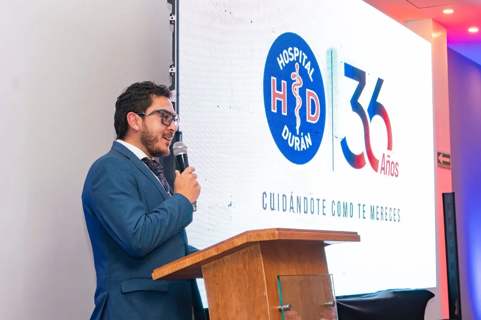 Francisco Durán durante una intervención pública en Hospital Durán